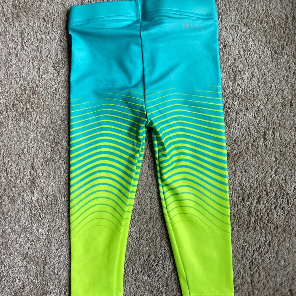 Nike Toddler Workout Pants - Picture 4 of 6